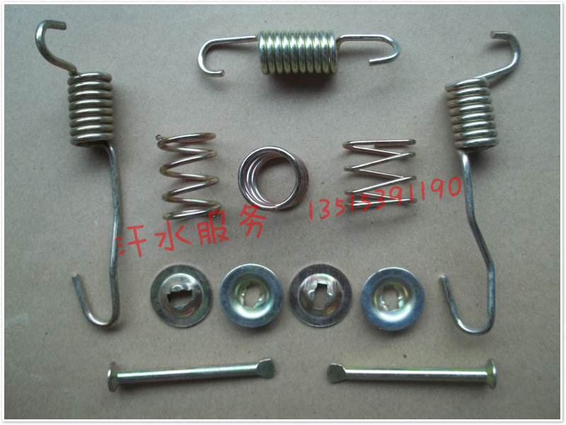 Zongshen Longxin Fukuda Five Star Locomotive Accessories 200250 Oil Brake Rear Axle Brake Sheet Spring Return Spring