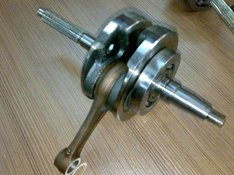 Black King Kong 125 FLY125 original crankshaft assembly