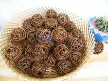 Manufacturer direct sale of zero-cum-camper-earth and vine-ball decoration Canine diameter 5CM