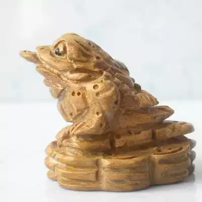 Golden toad green sandalwood carving lucky toy Creative desk small ornament Characteristic birthday small gift handle piece