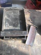 Qing Dynasty Golden Black Painter Book - type beauty box dresser