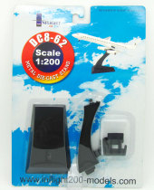 Inflight IFSTDDC8 Metal Bracket 1:200 (for DC8 models)