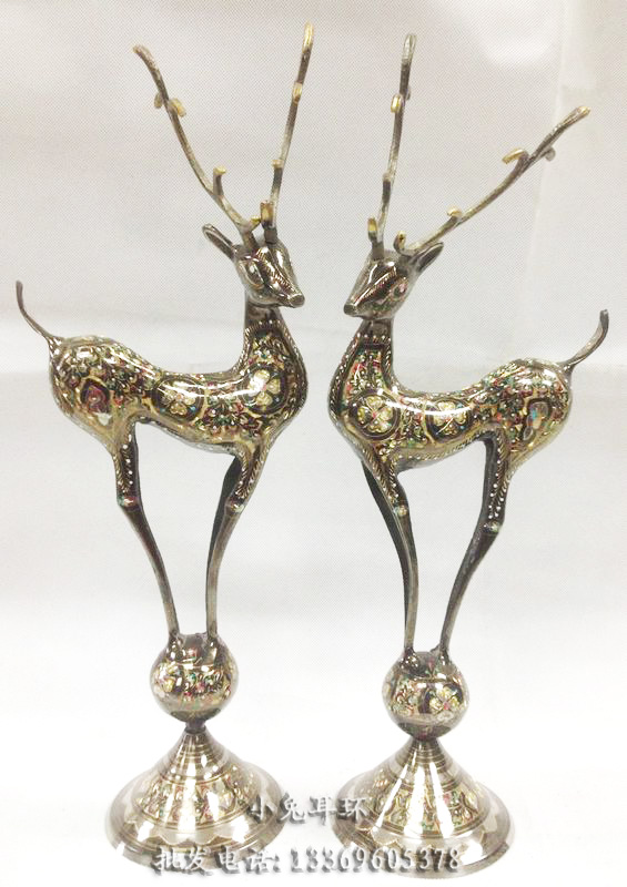 Pakistani bronze ware stepping on the ball to the deer senior official deer villa home decoration copper deer ornaments European-style craft gift ornaments
