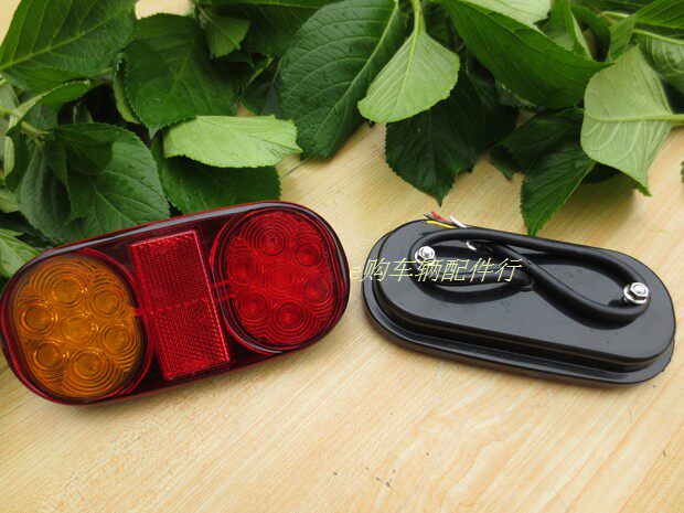 Factory direct arc type LED waterproof taillight trailer brake steering driving light can be on the announcement