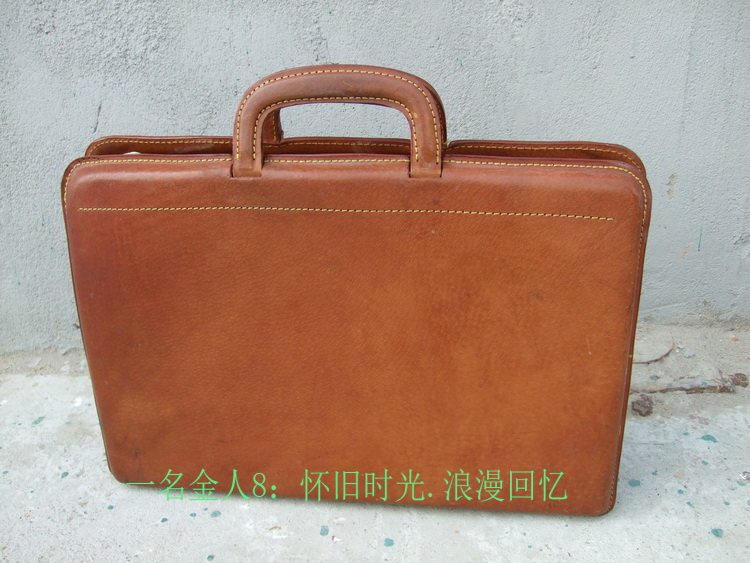 Husband Wen Bayou Old handbag nostalgic Old Shanghai Film and TV Bar Clothing Shop Window Display for props