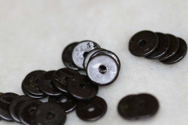 Tibetan Buddha Bead Accessories Pure Black Coconut Shell Diameter 0.8cm