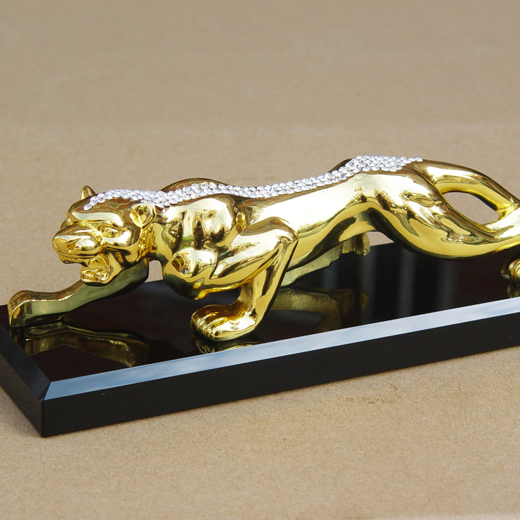 高档豪华汽车摆件 大号金钱豹香水座 金属镶钻光面轿车内装饰用品