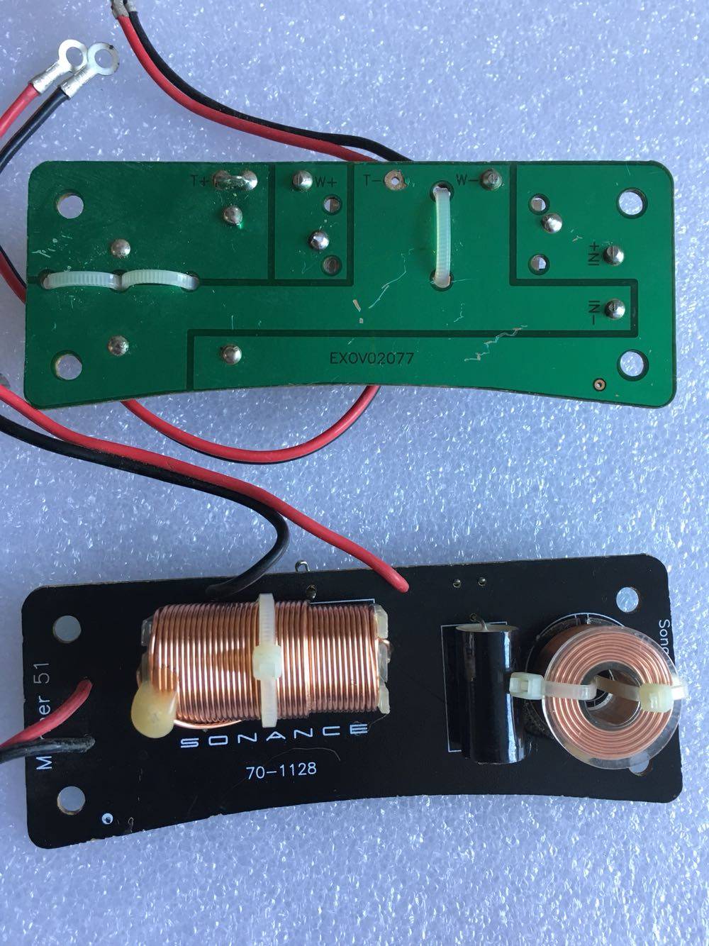 US SONANCE two-way divider 70-1128