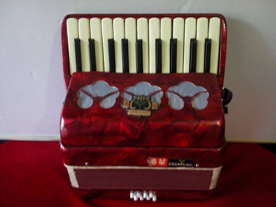 8 Bass Chunmiao brand second-hand accordion
