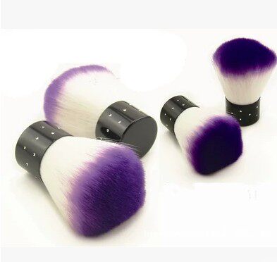 Manicure Tool Dust Brush Makeup brush with high-grade hair and feel to remove the dust left when polishing nails