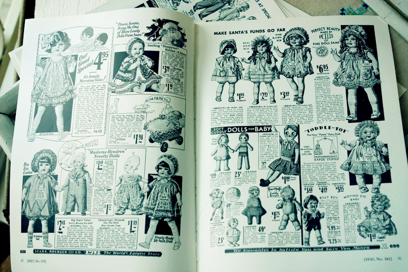 15 -01 ANTIQUE DOLL English Catalogue * 1 photo background handbooks junk journal TP30