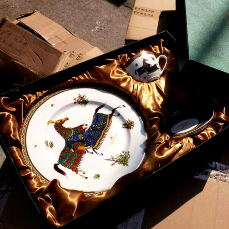 High-quality hotel western restaurant plate flat plate tableware love horse European-style French box hotel restaurant box table