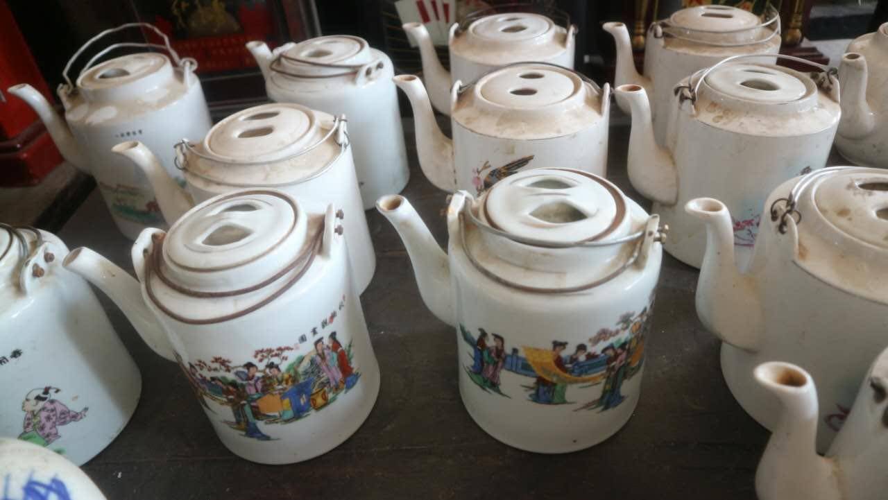 Cultural Revolution Antique Antique Nostalgic Collection Old Porcelain Old Teapot Folk Custom Nostalgic Old Objects