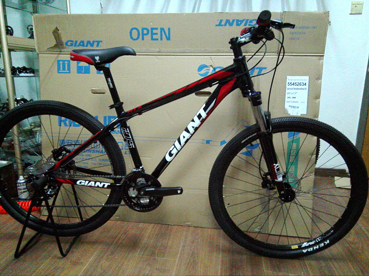 New export version Giant giant ATX 27 5 2 assembled mountain bike S double oil disc Jiangsu and Zhejiang