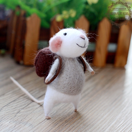 Wool Felt Needle Felting DIY Backpack Making Kit for Beginners, Hamster Pendant Material Package Set