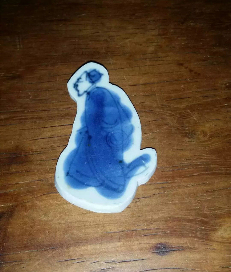 Bag Old Fidelity Ming Dynasty Flowers Complete Figures Old SuStar Pattern Ancient Porcelain Pieces Pendant Old Porcelain Pieces Pendants