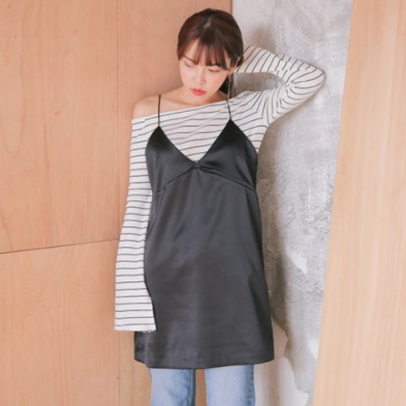韩国stylenanda官方正品 深V领光感吊带裙