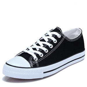 2017夏季新款欧美平底加大码女鞋41特大号43