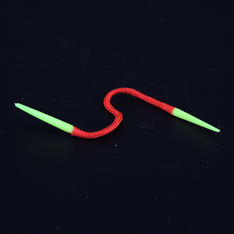Hand of traditional fishing line feet reed drift plastic drift - tail accessories fish float accessories