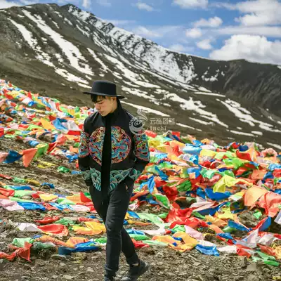 Cloud decoration totem original design men's top Old embroidery hand embroidery ethnic style Tuanlong silk satin baseball uniform jacket