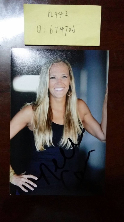 Spicer U.S. National Team Shanghai Women's Volleyball Team Autographed Photos (Face-to-Face) Non-Entertainment Reporters Sign