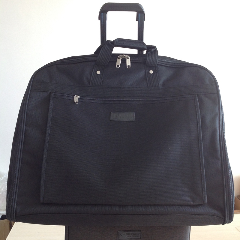 China Eastern Airlines Flight Attendants, Pilots, and Security Personnel Special Uniform Suit Bag Overnight Bag Aviation Bag