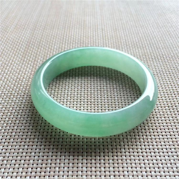 Burmese jadeite natural jade bracelet floating green old pit jade bracelet moisturizing luster counter with certificate KA015
