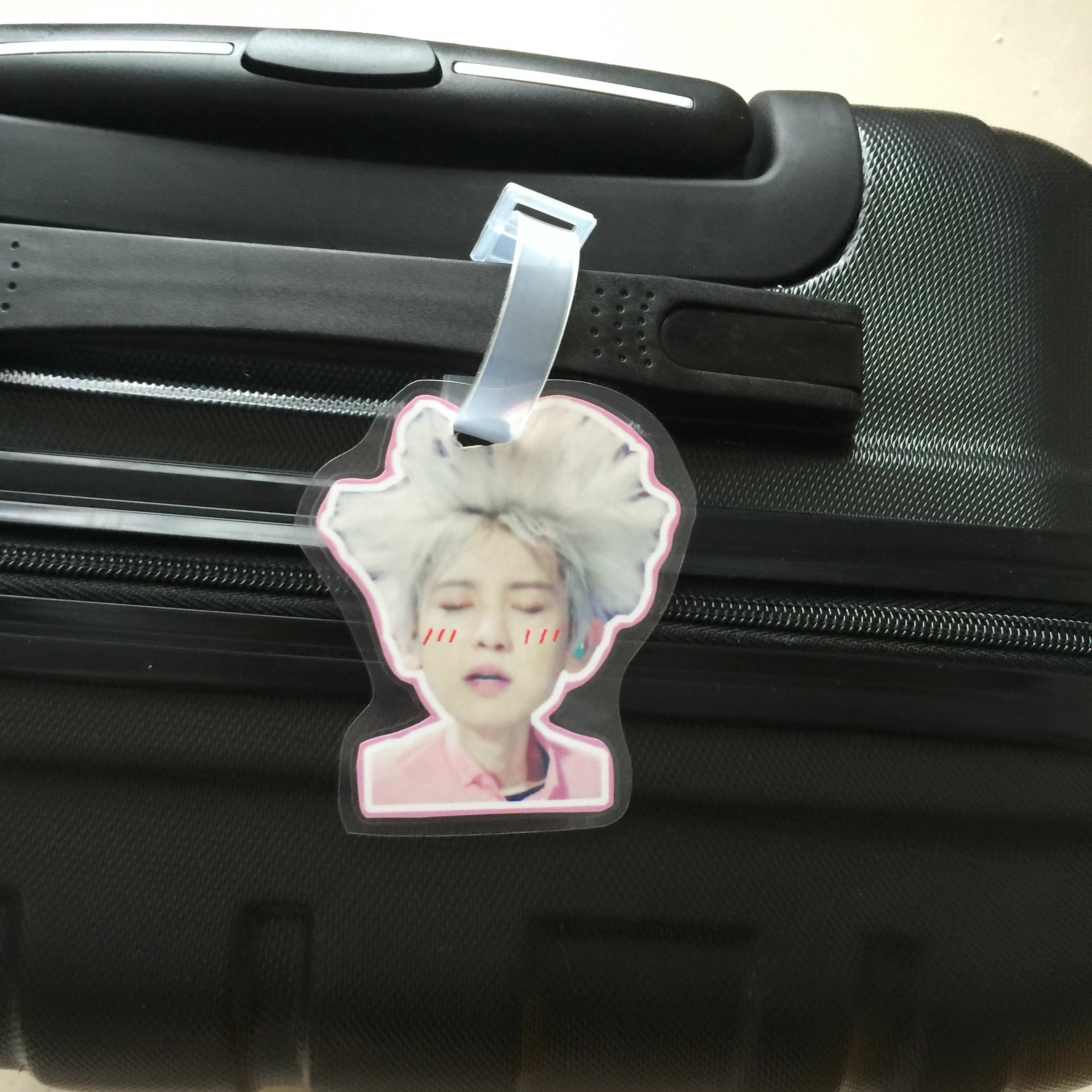 Customized EXO Bright BTS concert for Infinite baggage listed for superjunior