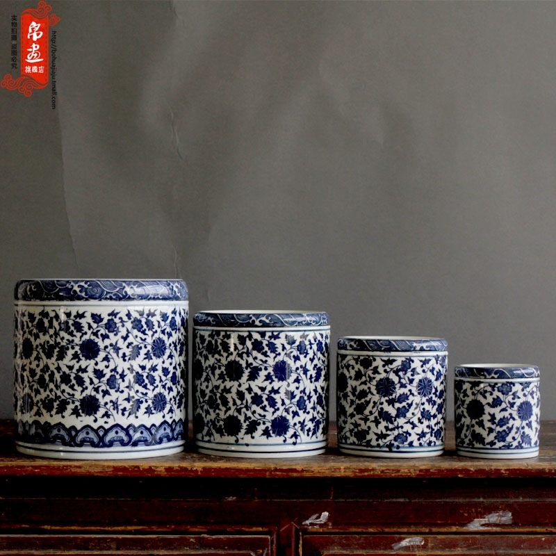 Jingdezhen ceramic furnishing articles brush pot study four treasures blue and white lotus flower hair brush pot home office decoration