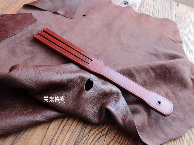 Three-tailed Tawse Scottish Belt SP Leather Hand Whip Whip Leather Pat Dark Brown (within a week