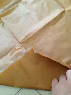 VCI vapor phase anti-rust paper used for lining or compartment cushion paper in the plastic bag from 20 sheets