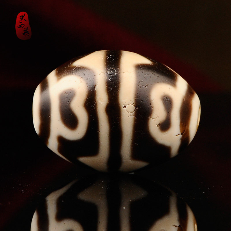 大西藏天珠館千年至純圓形蓮花老天珠完整品相黑白分明