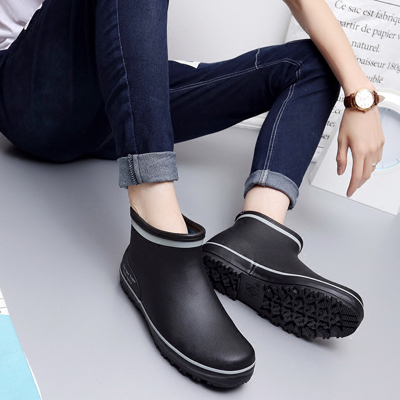 Rain Shoes Men's Glint Low Help Light Water Shoes Rubber Shoe Shoes Korea Casual Fashion Short Barrel Waterproof Shoes Rain Boots