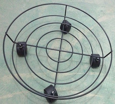 Universal wheel, convenient to move, pour water, double foot bath, wooden barrel