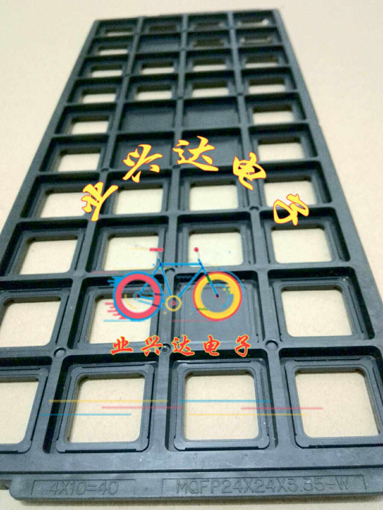 IC chip tray Anti-static IC tray IC tray material tray MQFP24times 24times 3 35 A tray of 40