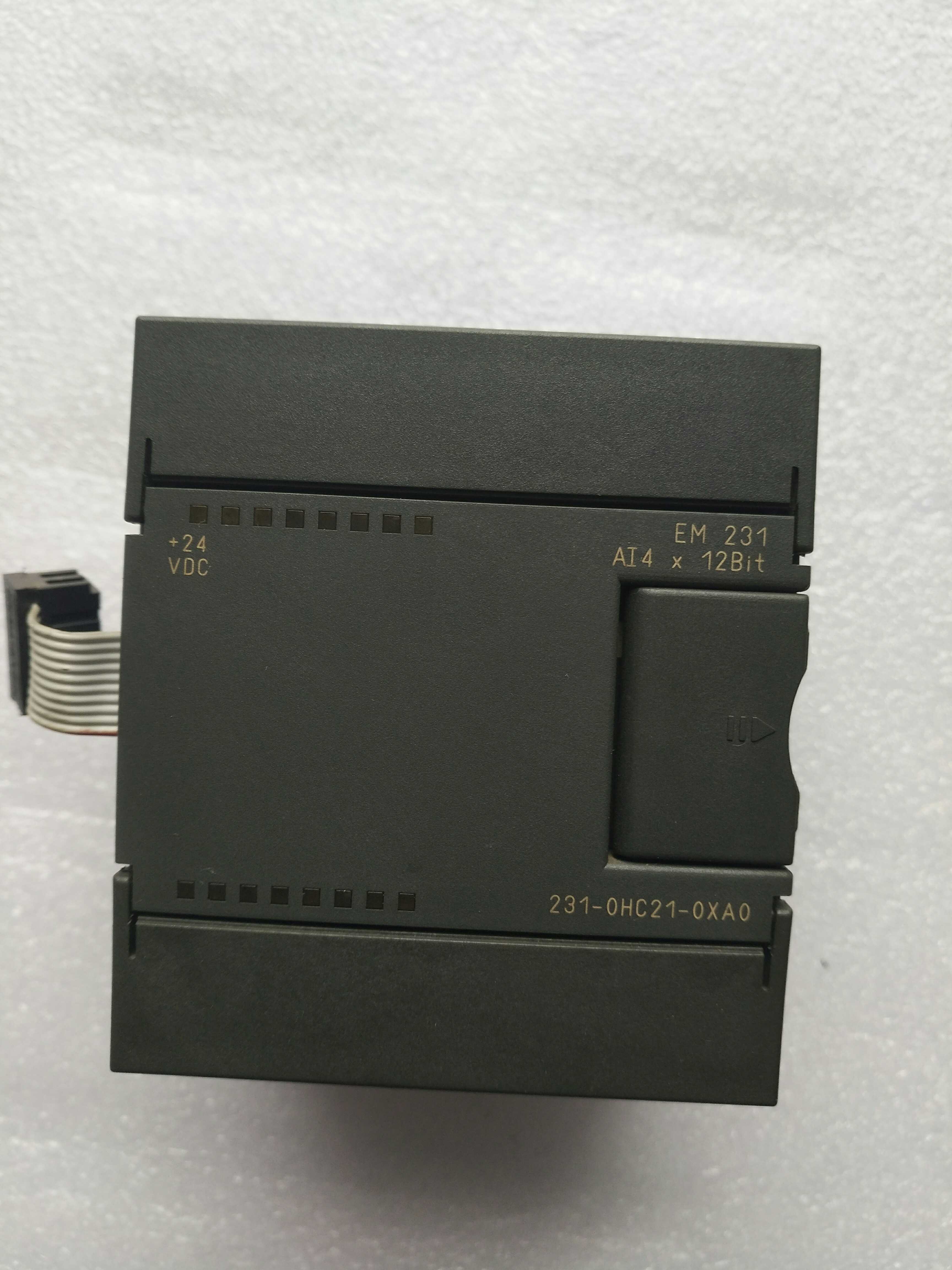 Imported Siemens 4-way analog input module EM231-0HC21-0XA0 AI4*12Bit American production