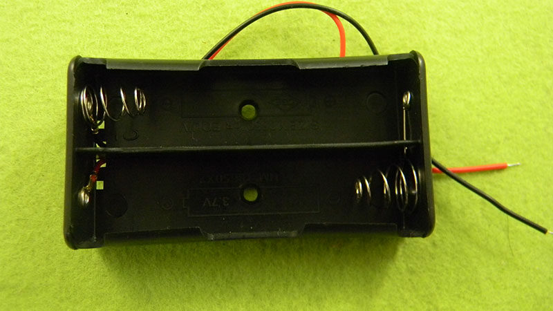 18650 battery case 2-section battery case charging seat 18650 battery cartridge line