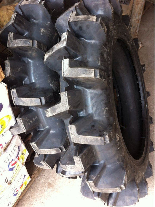 Tractor 8.3-24 9.5-24 11.2-24 High Flower Paddy Field Tire 1 original A word