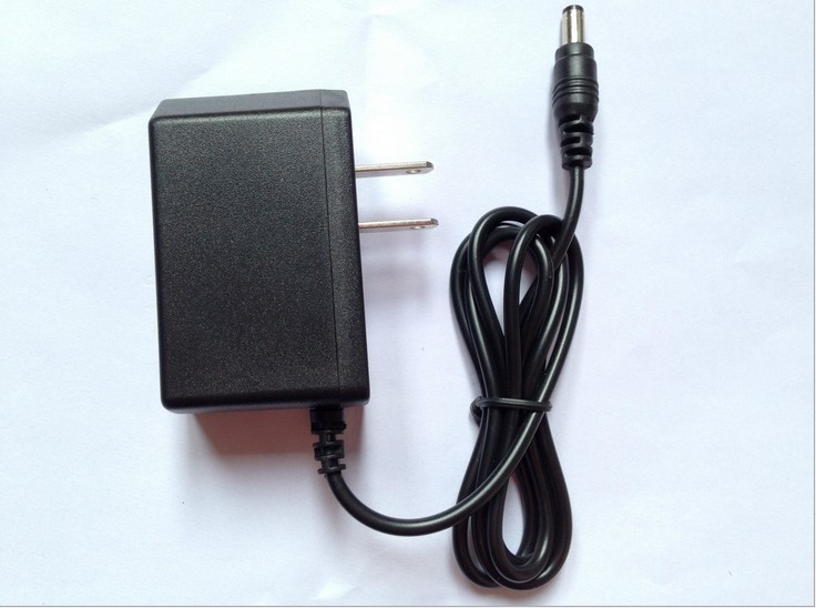 Desheng PL-450 550600660 R-9700DX radio 6V power supply connector charger