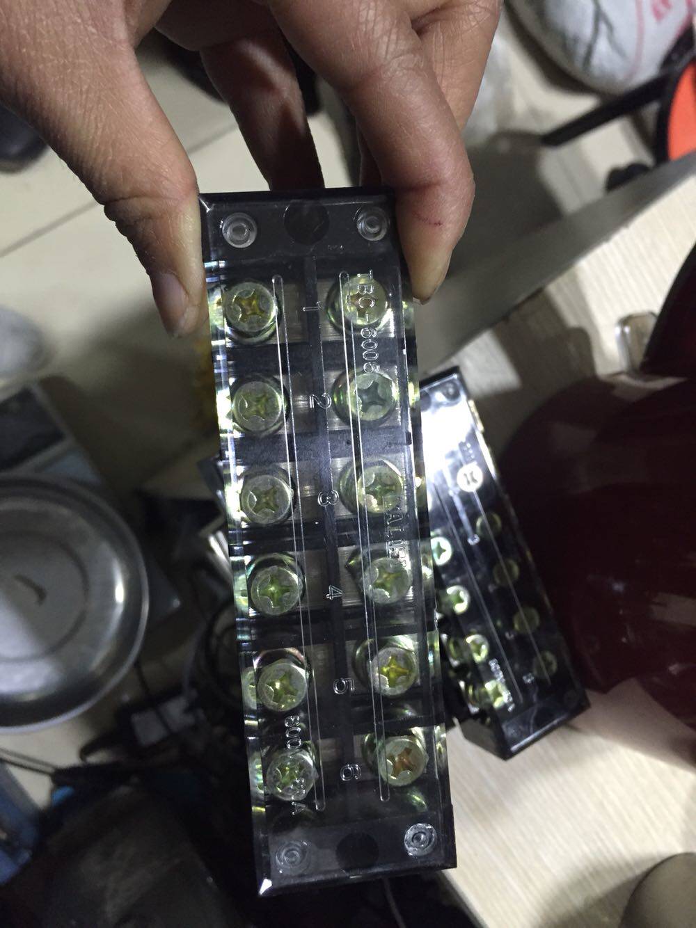 Yalis YALISI TBC-6006 TB-6006 60A 6P terminal block terminal B44