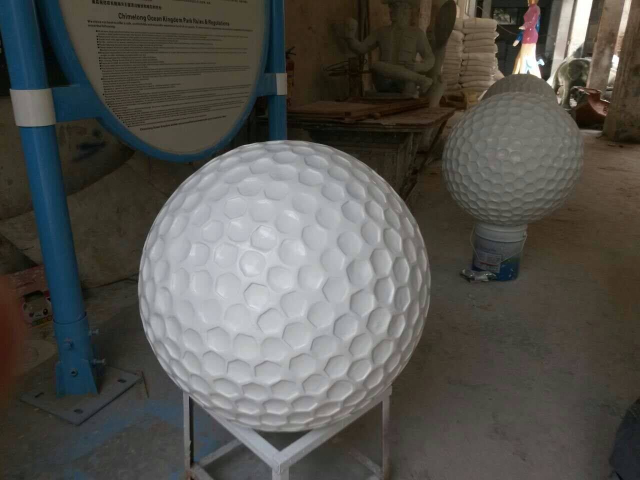 Manufacturer produces a variety of golf sculptures sports square themed golf pendulum glass fiberglass sculptures