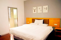Hi Friends Hotel (Xiaoyi Second Branch) Warm big bed room