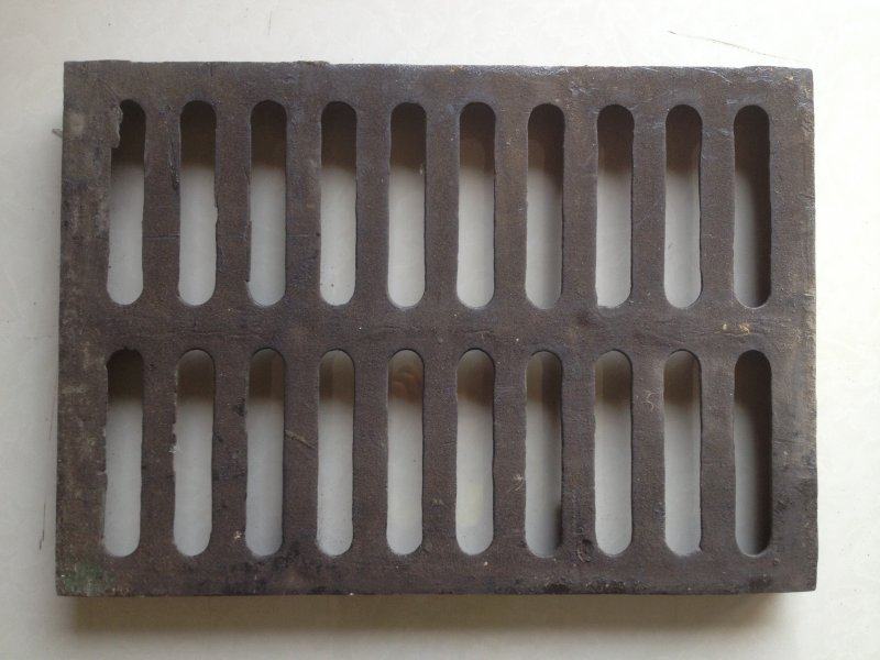 Ductile iron cover 350 * 500 * 40 ball ink well cover water grate gutter gutter rain grate manhole