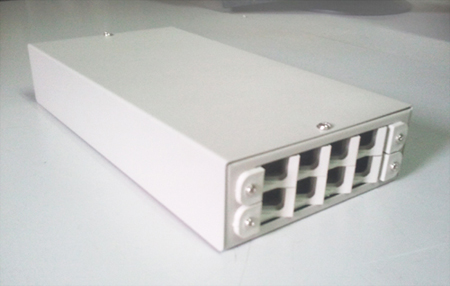 White Thickened 8 Kou LCCFC SC ST Universal Fiber Box 8 Core Jumper Terminal Box Tabletop Tail Fiber Fusion Box
