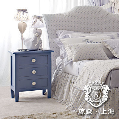 ��ɭ���к���ɫ��ͷ��nmn039