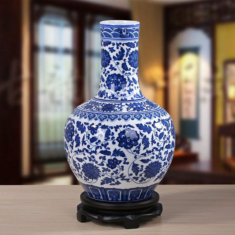 Jingdezhen Ceramics Antique Blue and White Porcelain Vase Decoration Craft Home Decoration Living Room Decoration Wedding Gift