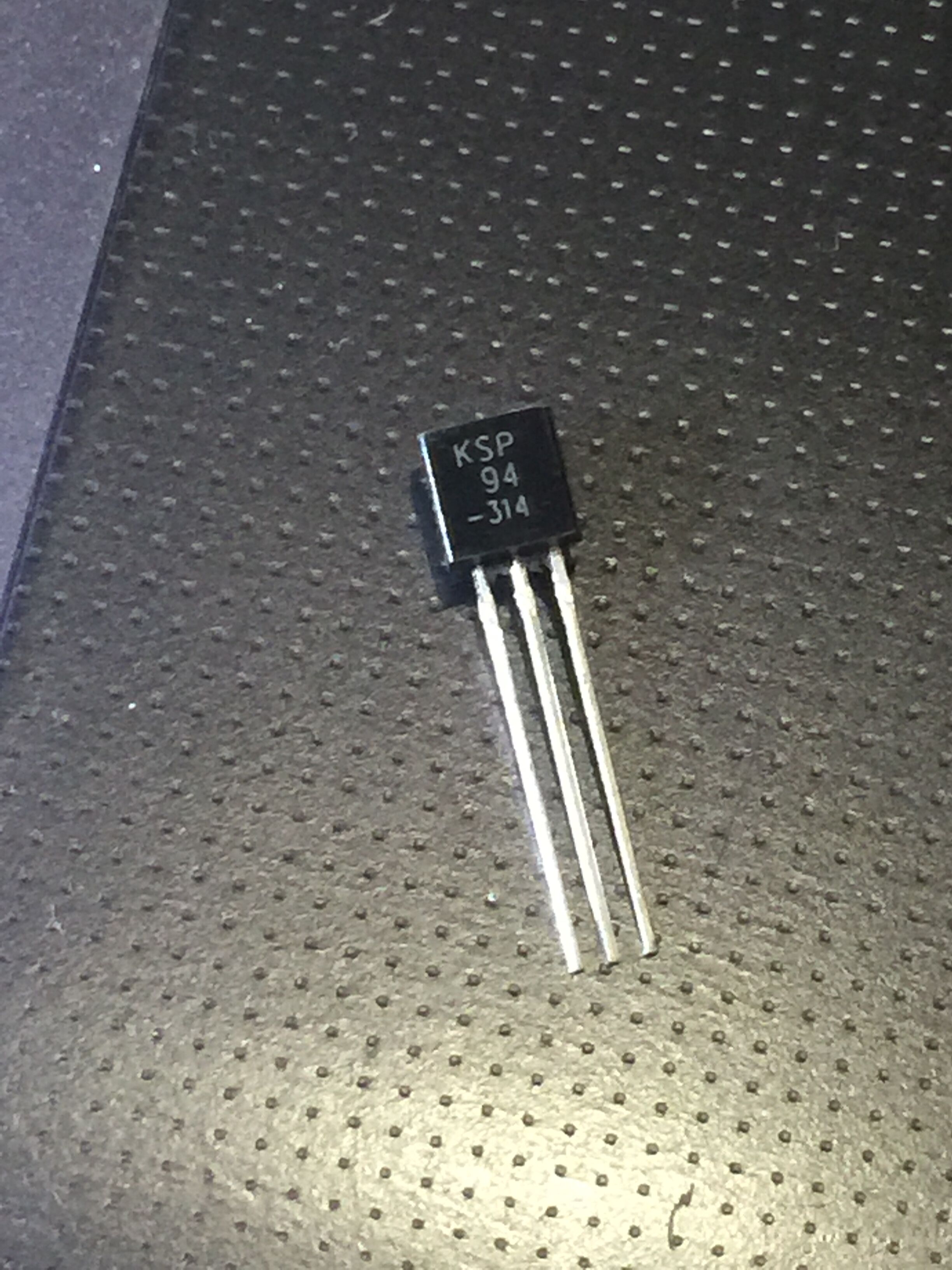 KSP94 MPSA94 A94 0.3A 400V PNP KSP94 小功率三极管 1000个60元