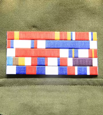 Film and television props During the War of Resistance badge Early National Revolutionary Army General Medal