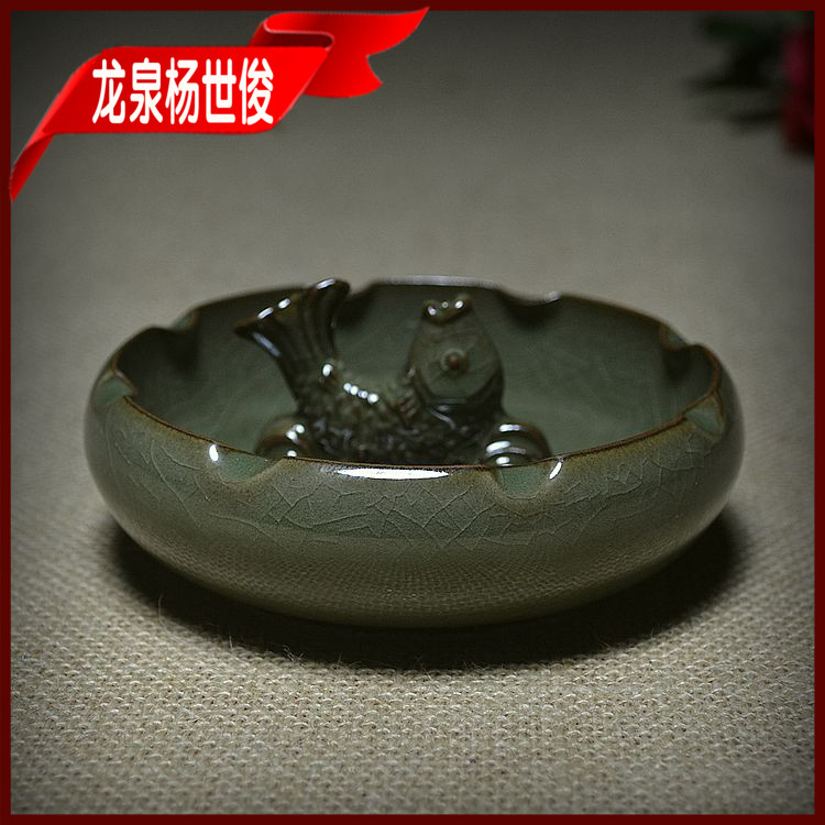 Longquan celadon ancient kiln old Plum Green open slices incense and scented Gear Glass glaze Yang Shijun works ornaments collection scented gear