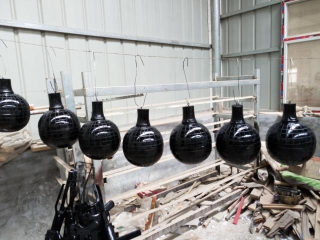 Film and TV Stage props Wooden Mines The Mine Hand Thunder Triple Eight Cover Rifle Red Army Great Knife